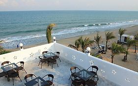 Baanmontra Beach Resort - Bankrut