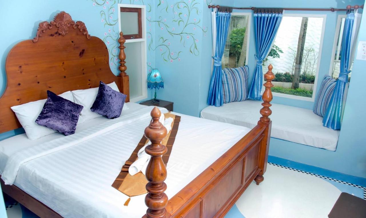 Baanmontra Beach Resort - Bankrut Exterior photo