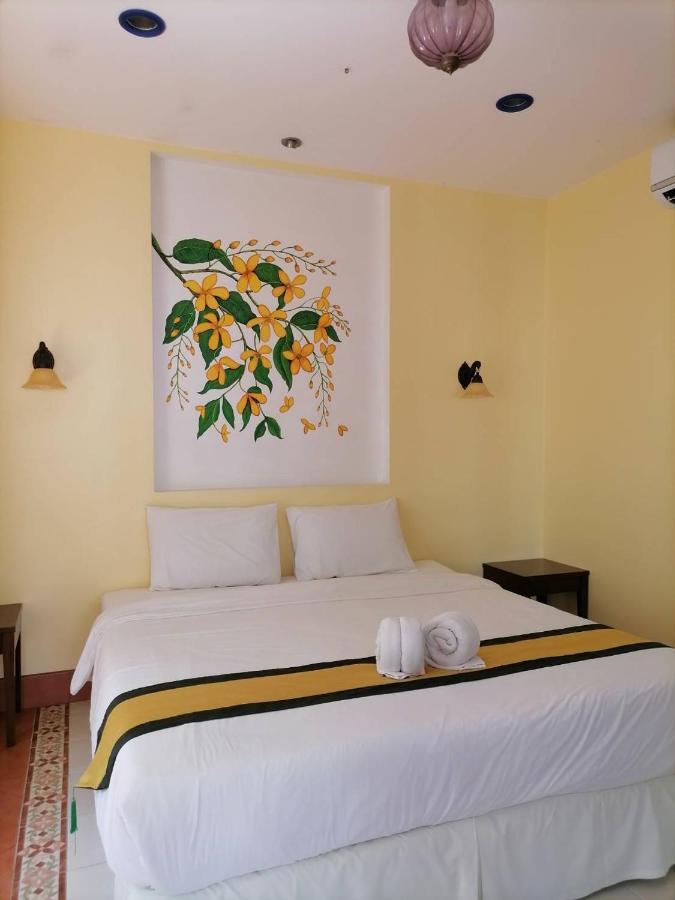 Baanmontra Beach Resort - Bankrut Exterior photo