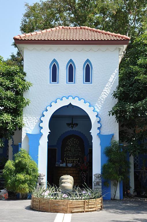 Baanmontra Beach Resort - Bankrut Exterior photo