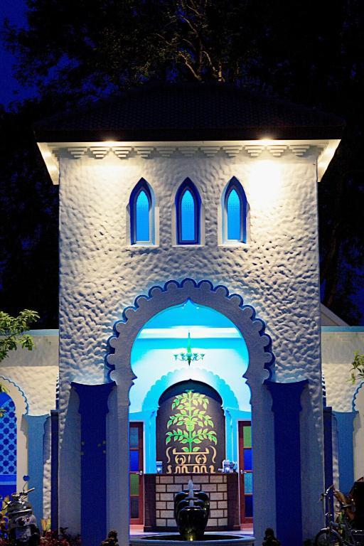 Baanmontra Beach Resort - Bankrut Exterior photo