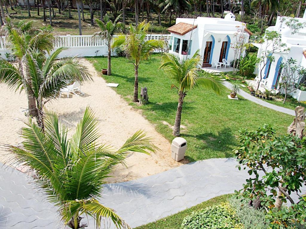 Baanmontra Beach Resort - Bankrut Exterior photo
